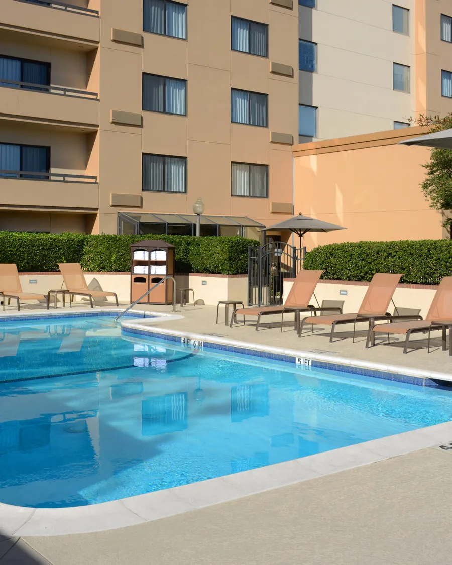 Pool amenity